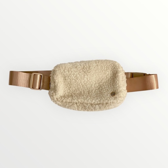 Apana White Sherpa Belt Bag - Picture 1 of 3